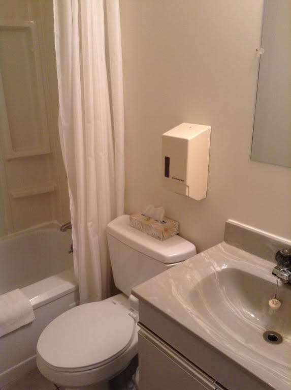 Blanche D'haberville Motel